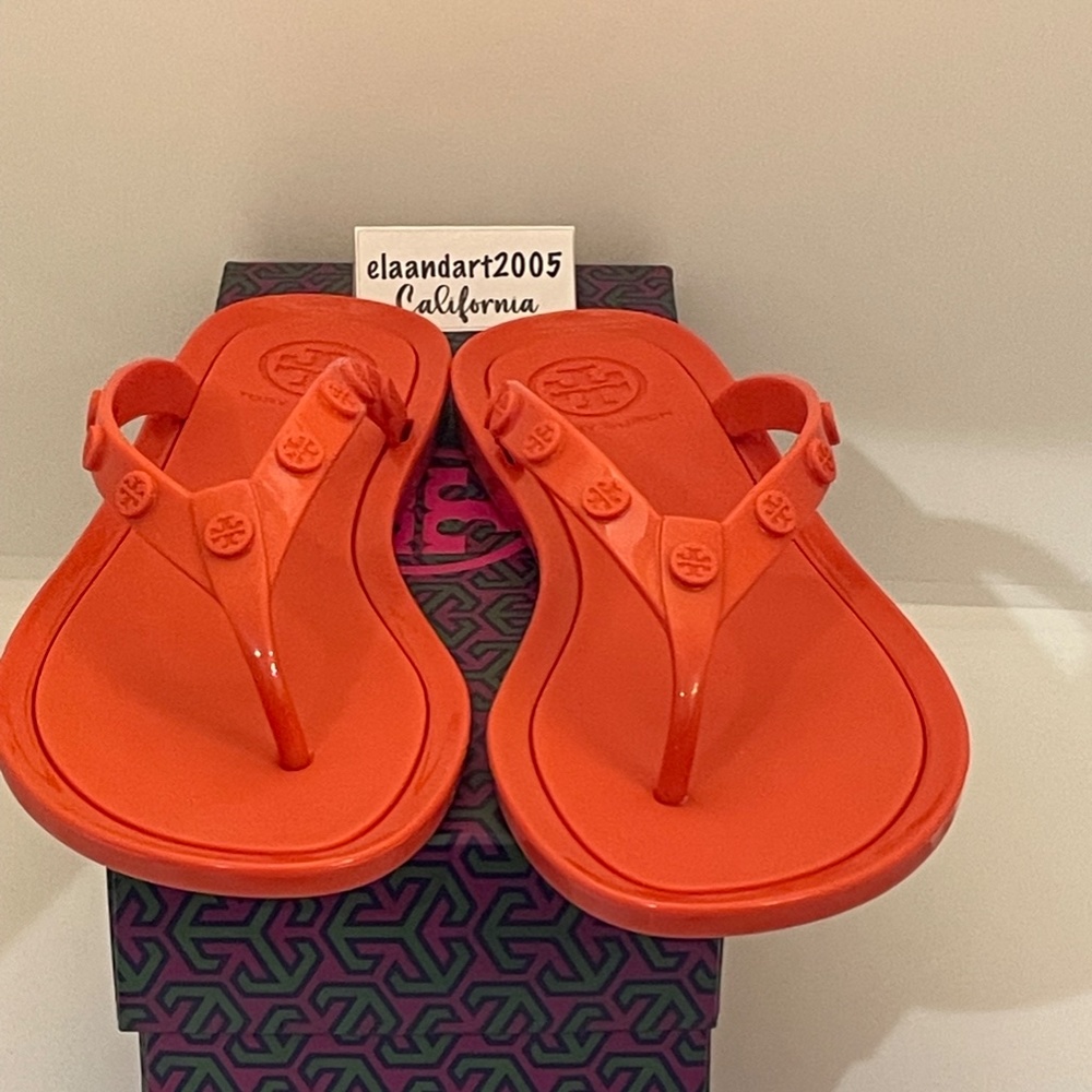 Tory Burch New in box! Studded Logo Jelly Flip Flop  Size 6 Samba